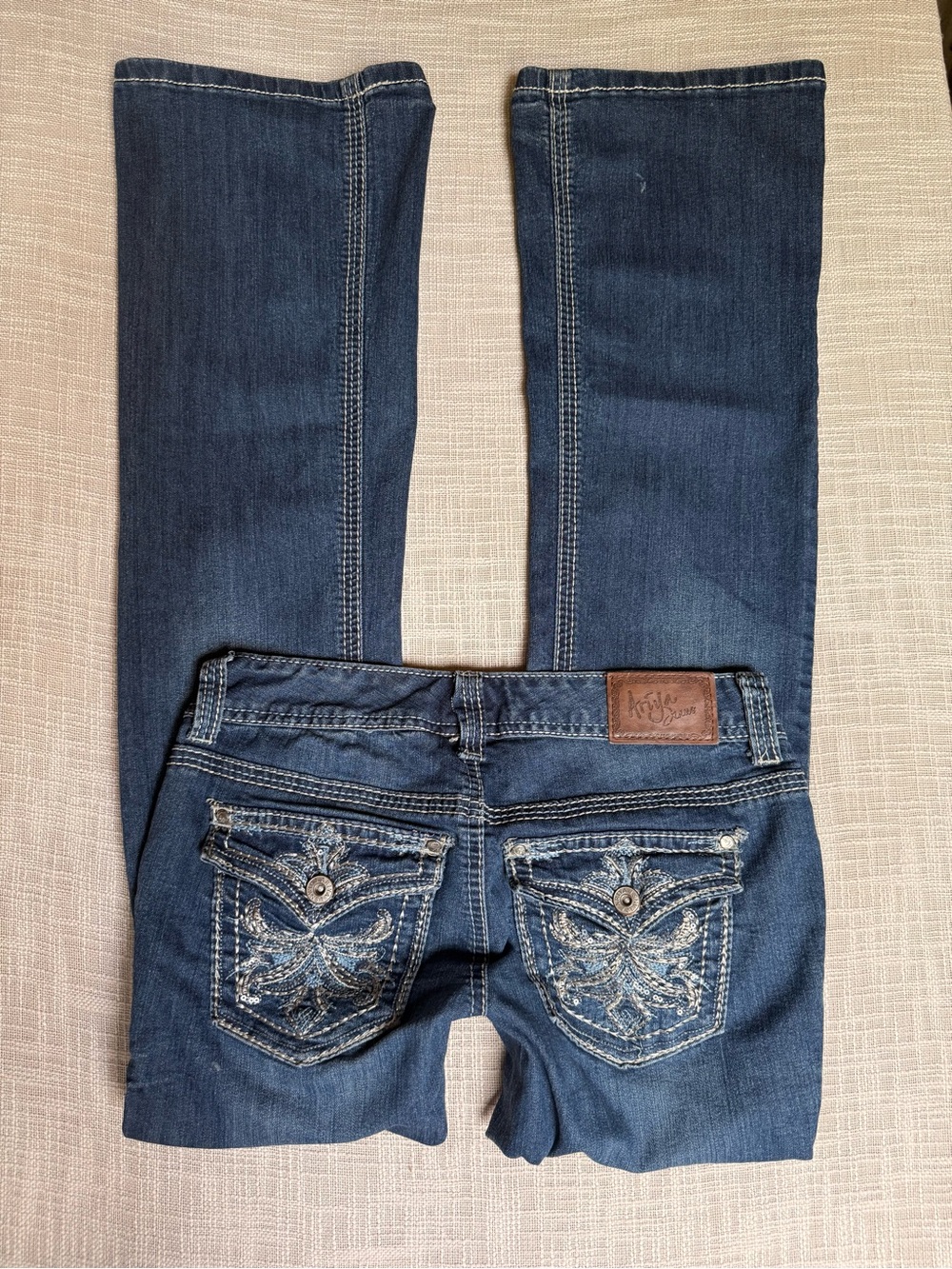 Ariya Jeans Size 5/6 Low Rise Flare Jeans Y2K Embellished Pocket Denim
